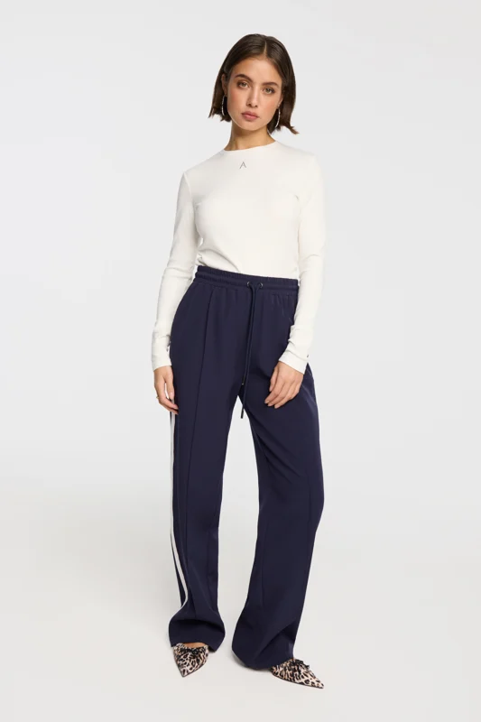 BY POUR TOI